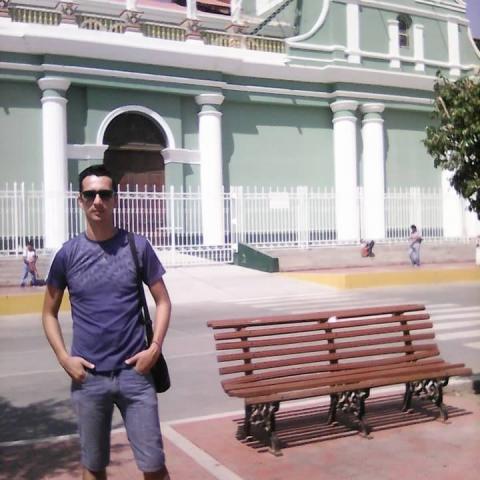 Julián - ID: 131915 - 385651