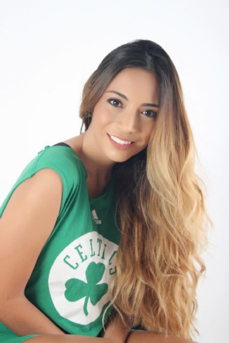 Laura - ID: 149325