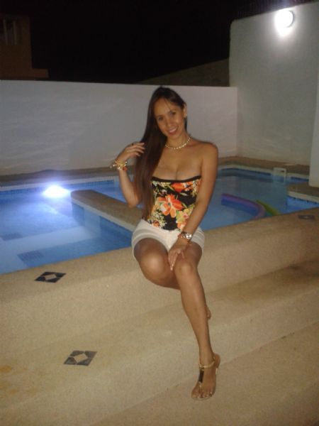 Adriana - ID: 149676