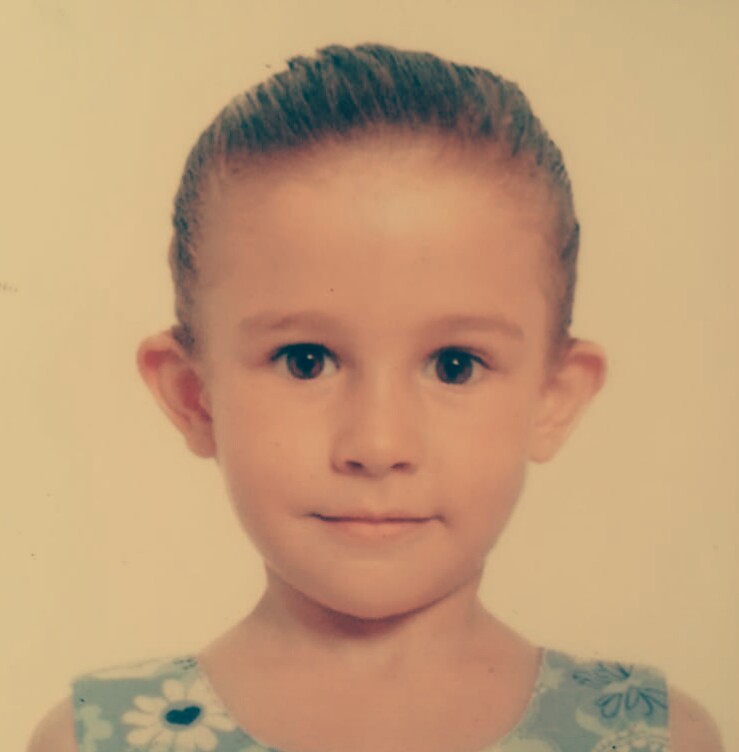 Elena - ID: 193250
