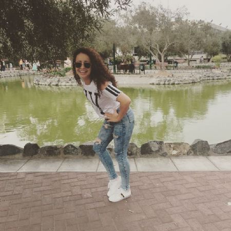 Fernanda - ID: 197556