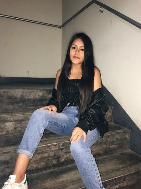 Nayeli - ID: 207503