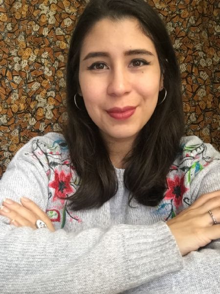 Sandra - ID: 284776