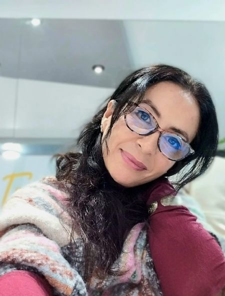 Esther - ID: 291664