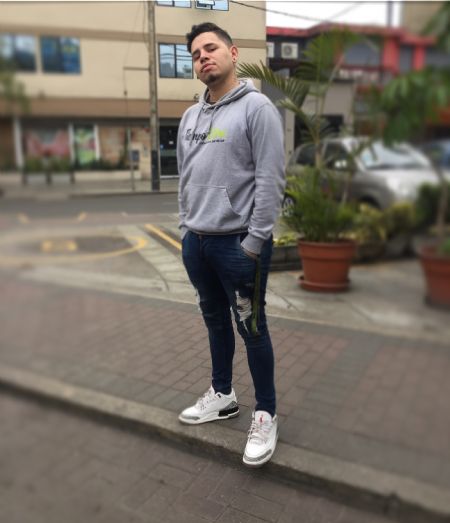 Jicxon Enrique - ID: 301517