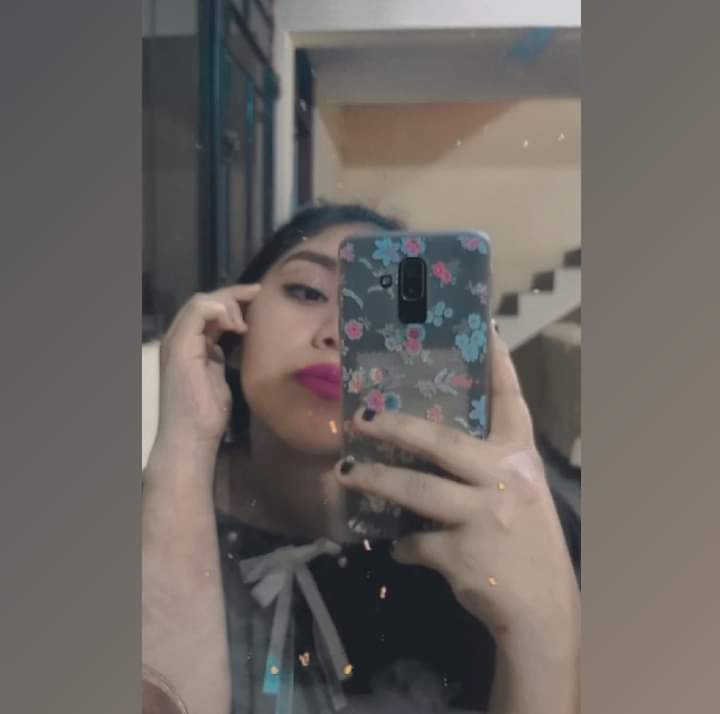 Nicole - ID: 311930