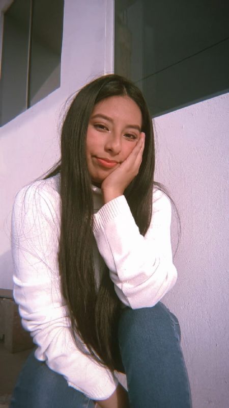 Andrea Romina - ID: 328069
