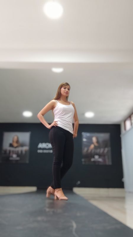 Danna - ID: 342163 - 648797