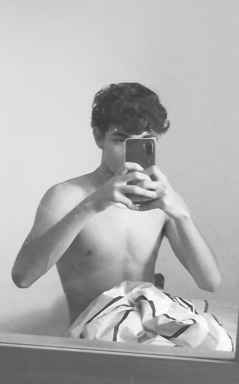 Alejandro - ID: 353980