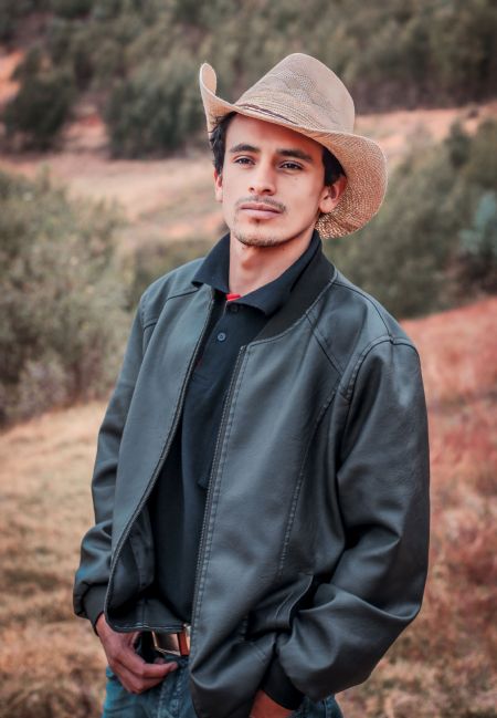 Abraham Elias - ID: 359532 - 680166