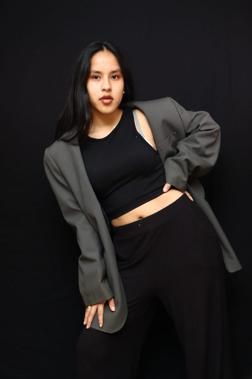 Yovana - ID: 373955 - 699202