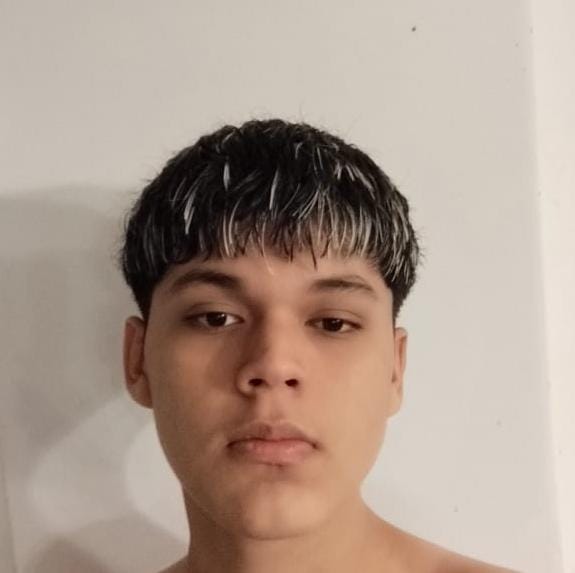 Mattias  - ID: 389708