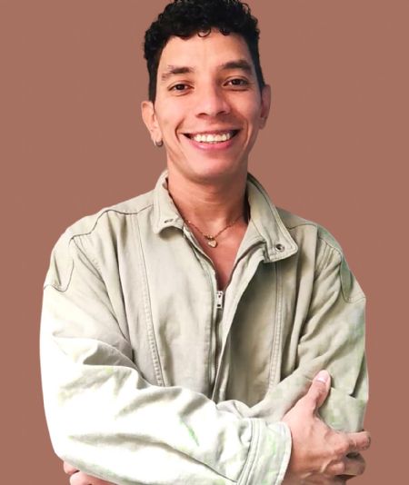 Juan Carlos - ID: 395803 - 725946