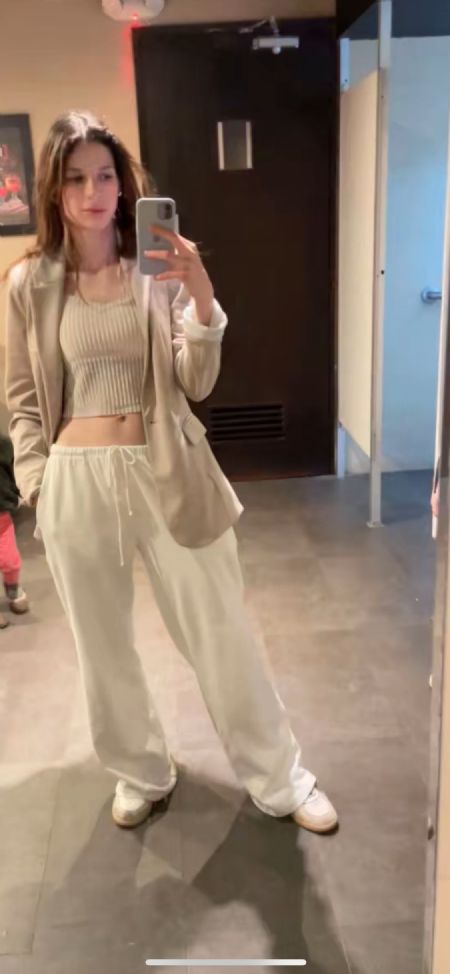 Clau - ID: 429750 - 748115