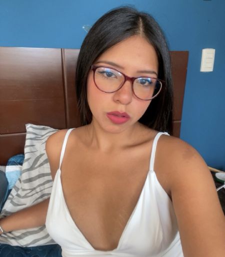 Priscilla - ID: 598888
