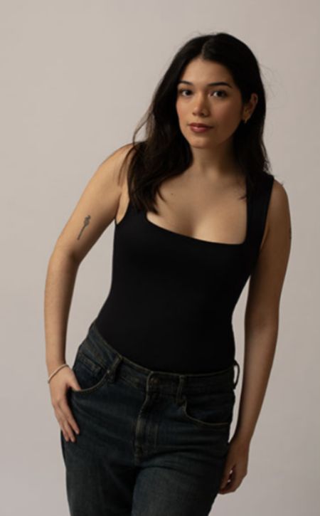Adriana - ID: 612815 - 862950